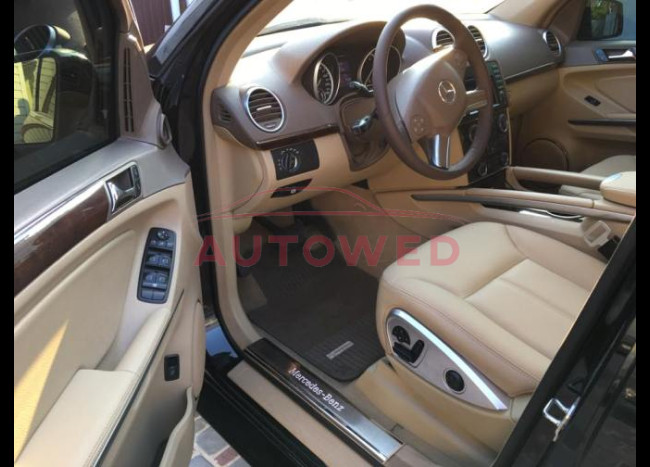 Mercedes GL550 AMG-3