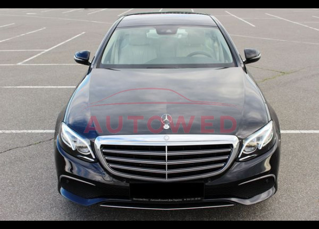 MERCEDES W213 E220-2