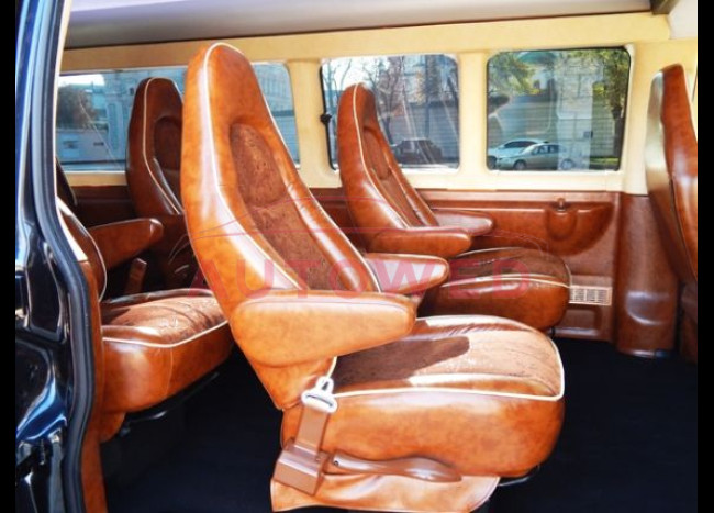 CHEVROLET Express (8 мест)-3