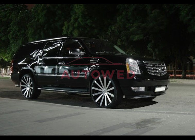 CADILLAC Escalade Long-4
