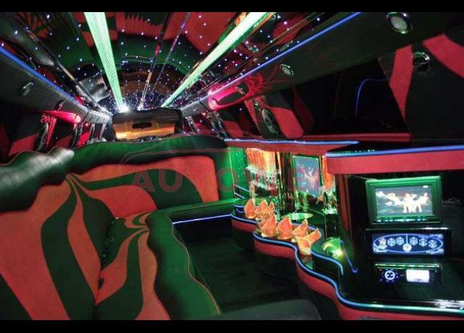 ЛИМУЗИН CHRYSLER 300C- BORDO-3