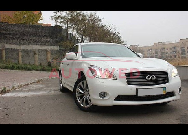 Infiniti m37x