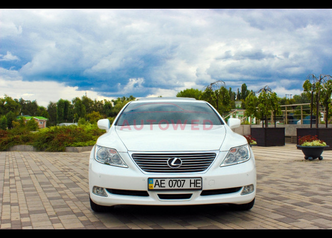 LEXUS LS 460 Long-3