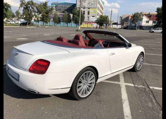 Bentley Cabriolet-1