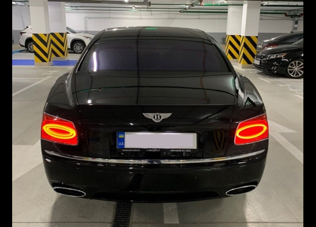 Bentley Flying Spur V12-4