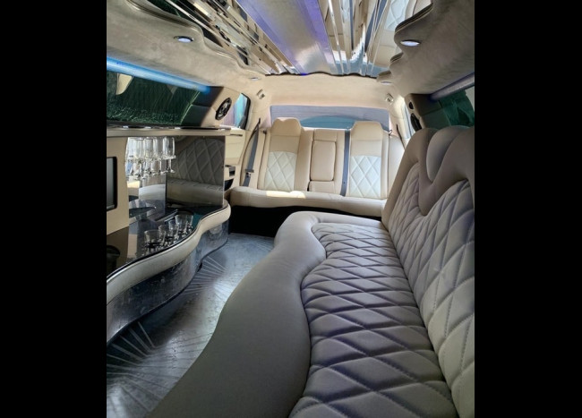 Лимузин Chrysler 300C Rolls-Royce-4