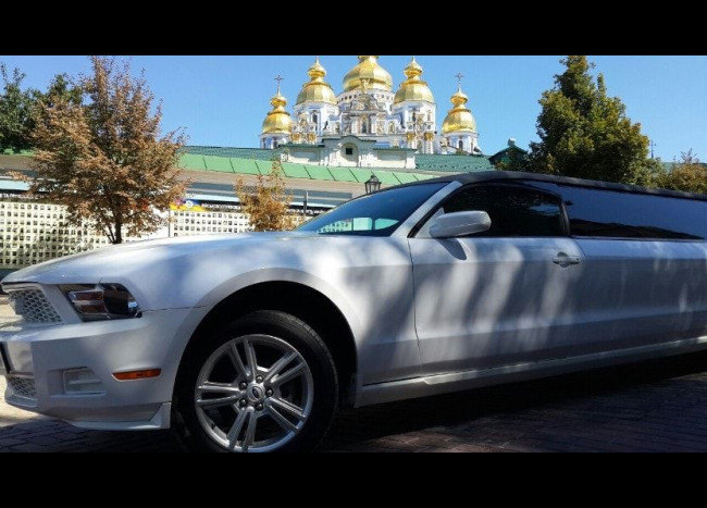 Лимузин Ford Mustang-3