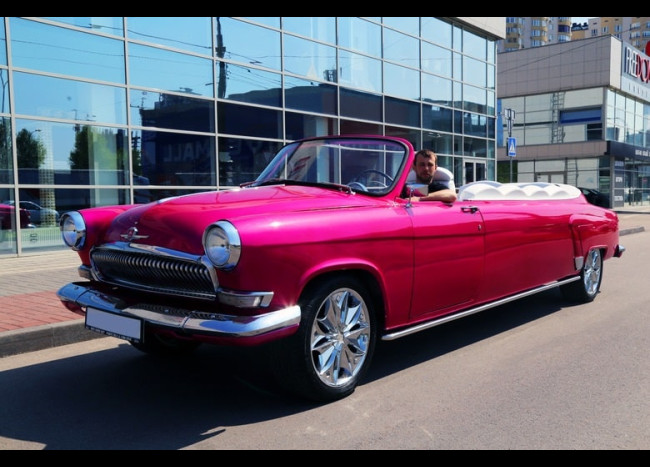 Лимузин ретро Волга ГАЗ-21