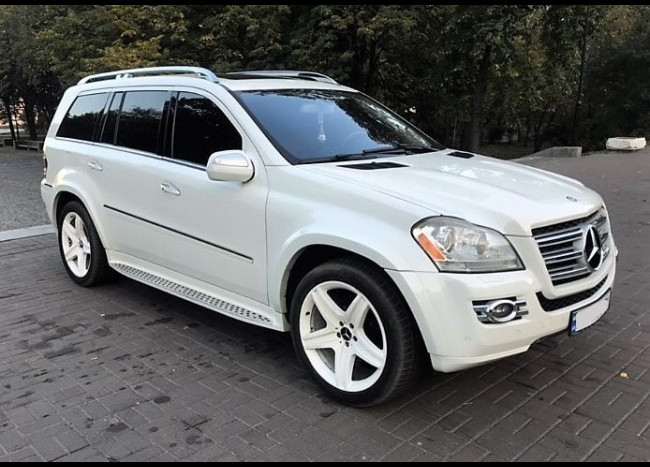 MERCEDES GL 550-2