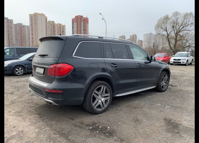 Mercedes GL 500 AMG-1