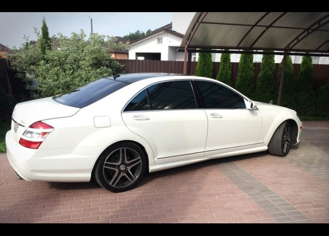 Mercedes w221 S 550L-1