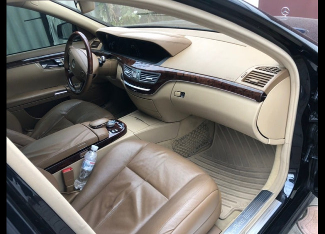 Mercedes w221 S63 AMG-3