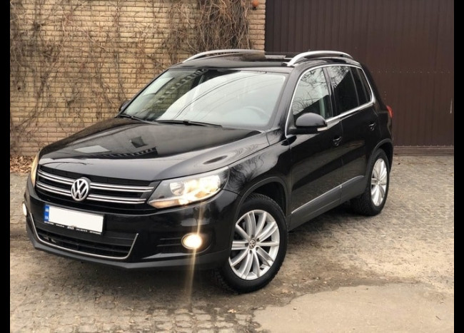 Volkswagen Tiguan-1