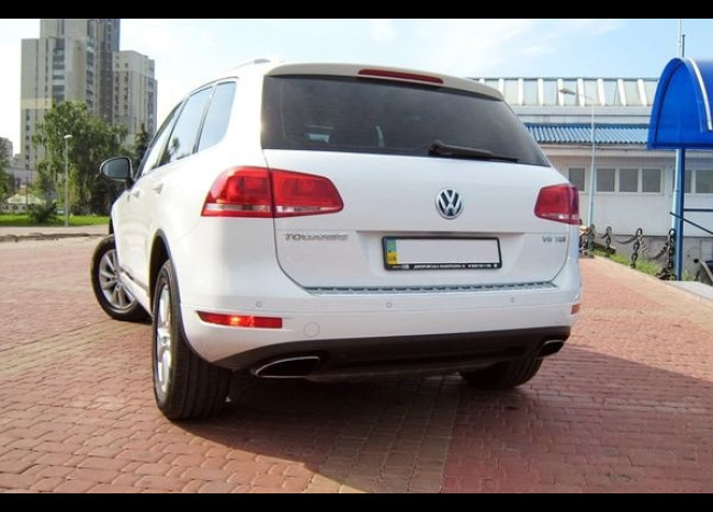 Volkswagen Touareg-2